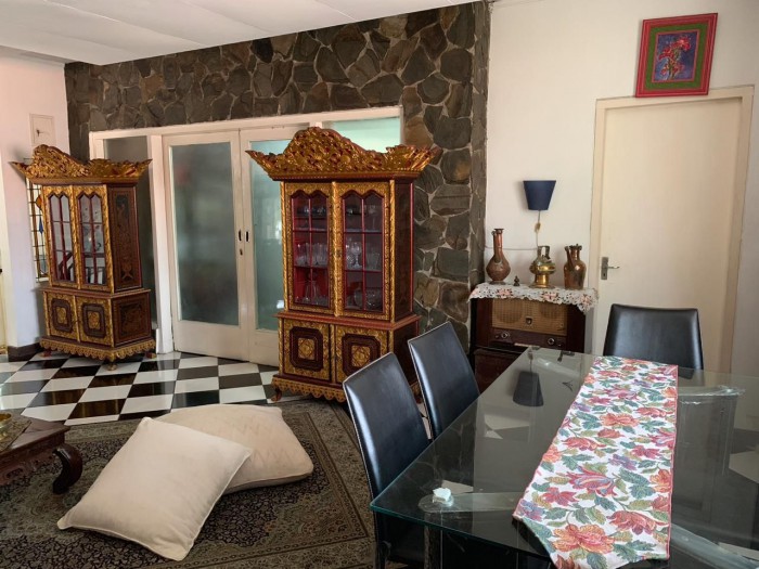 Rumah dijual di Jl. Raya Jagakarsa Jakarta Selatan